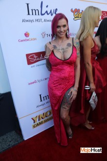 ynotcams2018_redcarpet040